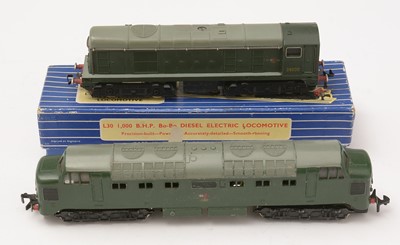 Lot 133 - Hornby Dublo OO-gauge diesel electric trains