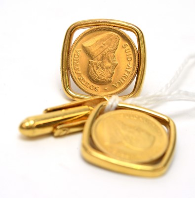 Lot 109 - A pair of 1/10th krugerrand cufflinks