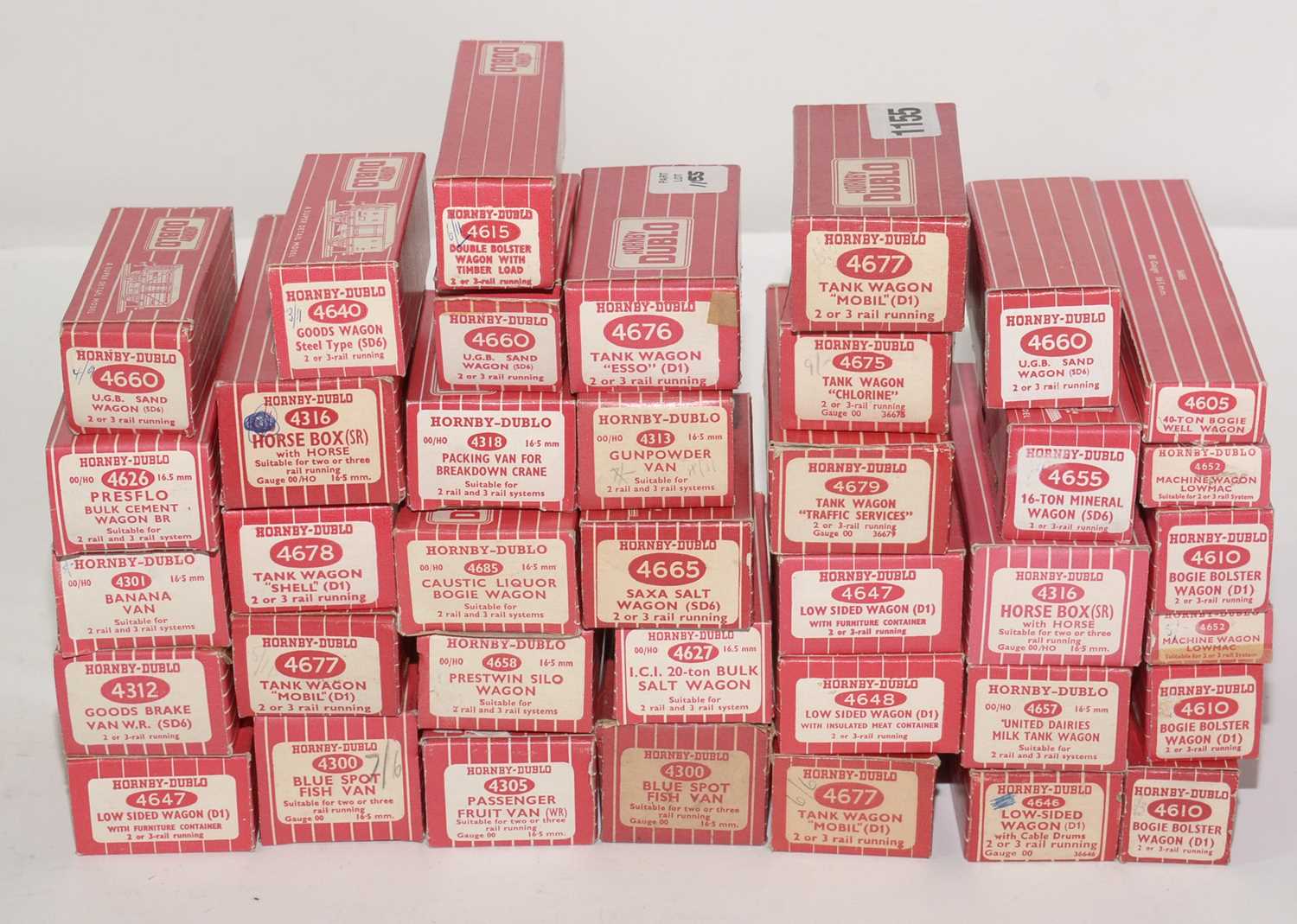 Lot 159 - A collection of boxed Hornby Dublo model railway rolling stock