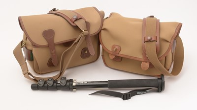 Lot 371 - Camera bags & monopod.