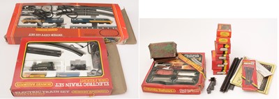 Lot 312 - Hornby Railways 00-gauge train sets and accessories