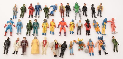 Lot 313 - A selection of various last-quarter 20th Century figurines