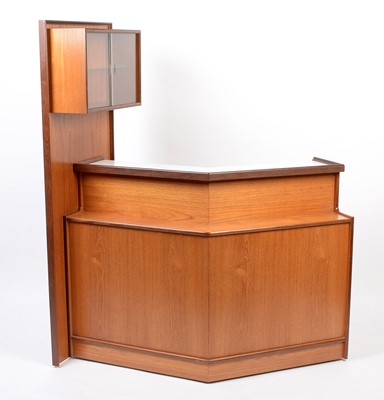Lot 364 - Turnidge: a mid Century teak bar