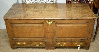 Lot 5 - An oak coffer