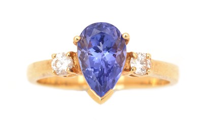 Lot 58 - A tanzanite and diamond ring