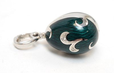 Lot 141 - Faberge: an 18ct white gold limited edition egg pendant