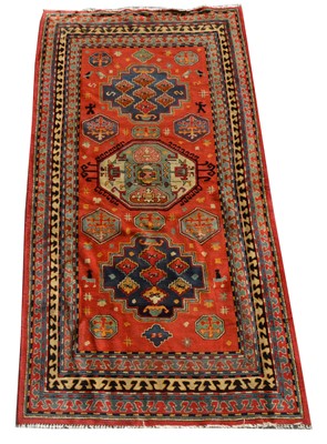 Lot 379 - A Tetex rug