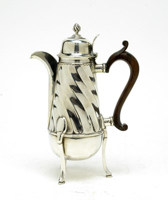 Lot 586 - An Edwardian silver chocolate pot, by Pairpoint Brothers