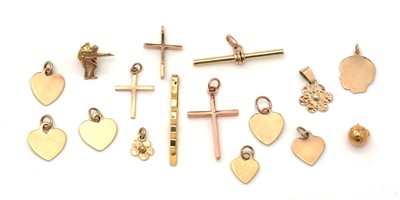 Lot 388 - A selection of 9ct yellow gold pendants