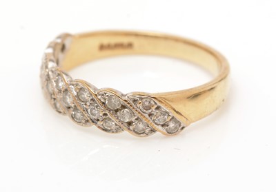 Lot 92 - A diamond ring