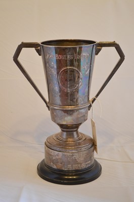 Lot 161 - An Art Deco silver trophy cup
