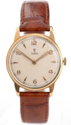 Lot 358 - Tudor: a 9ct yellow gold cased wristwatch