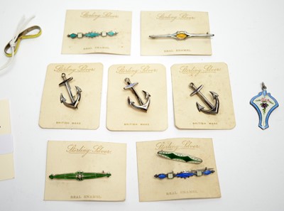 Lot 107 - Silver brooches and pendant.