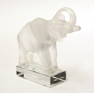 Lot 532 - Modern Lalique elephant