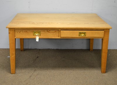 Lot 1 - A vintage pine kitchen table.