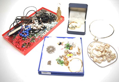Lot 420 - Quantity of costume jewellery.