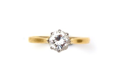 Lot 462 - A solitaire diamond ring