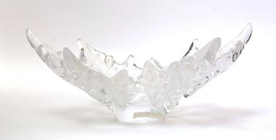 Lot 538 - Lalique Champs Elysees leaf form centrepiece