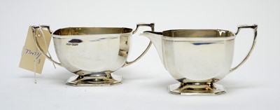 Lot 165 - A silver jug and sugar bowl, by Reid & Sons