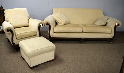 Lot 41 - A 20th Century three piece suite