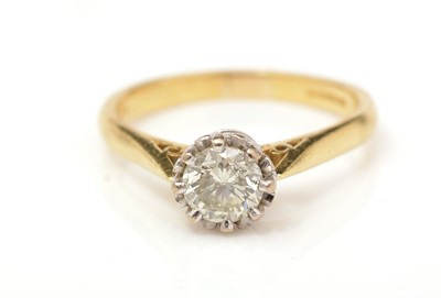 Lot 470 - A solitaire diamond ring