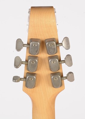 Lot 93 - 1960's Burns/Baldwin Vibraslim guitar