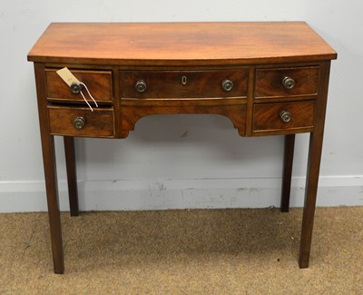 Lot 5 - A Georgian mahogany bowfront side table