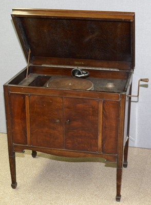 Lot 122 - 1930's DECCA Gramophone