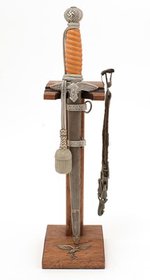 Lot 1015 - A Second World War German Luftwaffe dagger