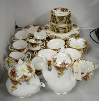 Lot 439 - A Royal Albert 'Old Country Roses' pattern part dinner, tea and coffee service