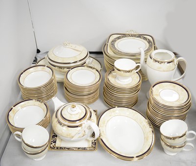 Lot 442 - A Wedgewood 'Cornucopia' pattern part dinner, tea and coffee service