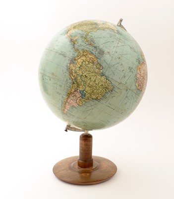 Lot 801 - A, early 20th Century terrestrial globe