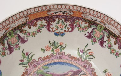 Lot 766 - A New Hall Boy in the Window pattern Punch Bowl