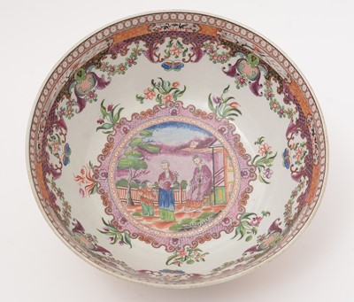 Lot 766 - A New Hall Boy in the Window pattern Punch Bowl