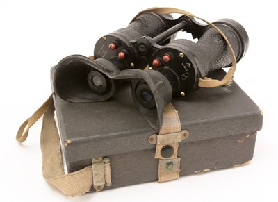 Lot 992 - A pair of military x5 Bino Prism Mk IV No.6232 binoculars