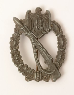 Lot 1020 - A WWII Waffen-SS Infantry assault badge