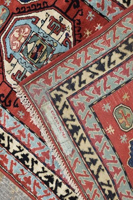Lot 689 - A Tetex rug