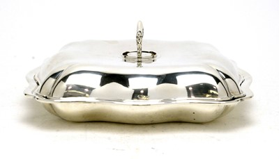 Lot 611 - An Austrian 800 standard silver tureen.