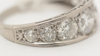 Lot 378 - A seven stone diamond ring