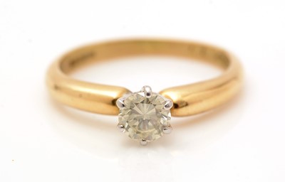 Lot 387 - A single stone diamond ring