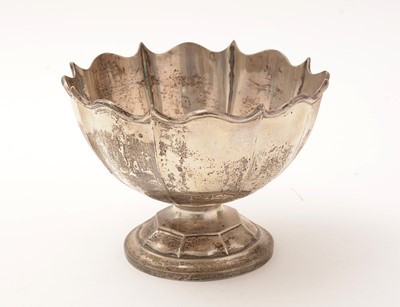 Lot 121 - A silver bowl, makers mark worn, Birmingham 1910