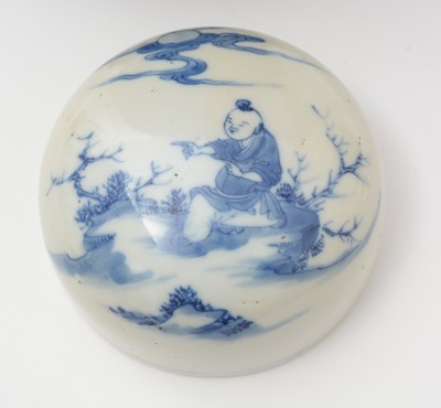 Lot 637 - Chinese blue and white ginger jar and cover