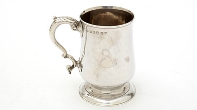 Lot 596 - A George III silver tankard, by John Langlands I