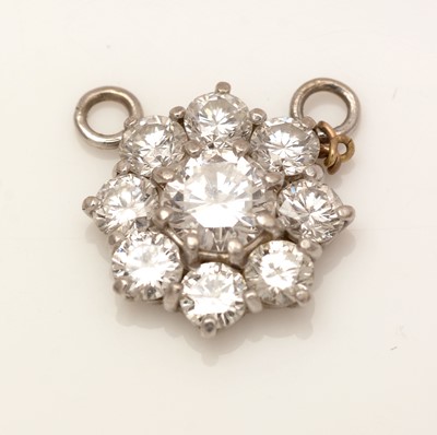 Lot 414 - A diamond cluster pendant