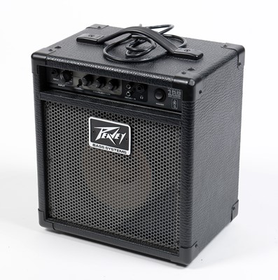 Lot 116 - Peavey Max 158 Bass Amplifier