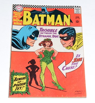 Lot 698 - DC Comics.