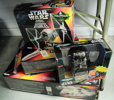 Lot 269 - A selection of Star Wars models, various.