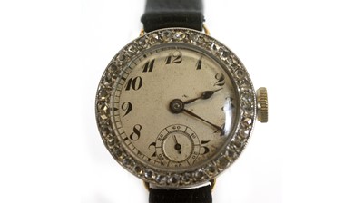 Lot 506 - An early 20th Century lady's diamond cocktail watch