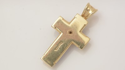 Lot 449 - Theo Fennell: an amethyst and diamond crucifix pendant