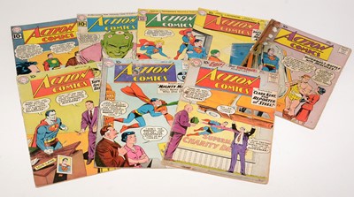 Lot 827 - DC Comics